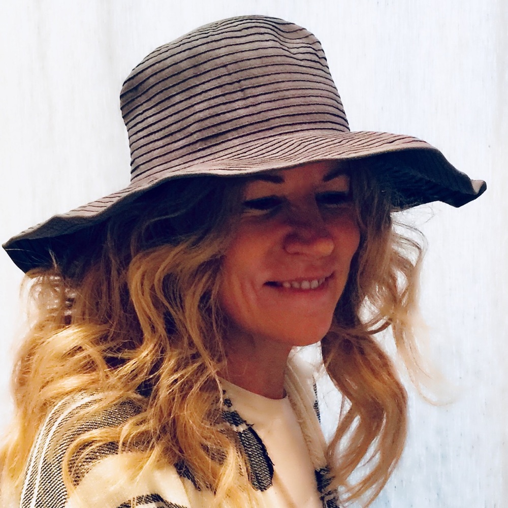 Kooringal beach hat